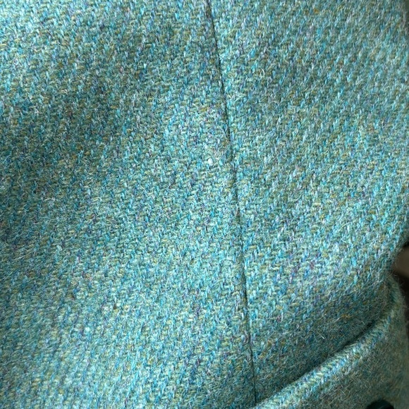 Blazer 100% wool with lining size: 36 would fit like an xs - Picture 10 of 10